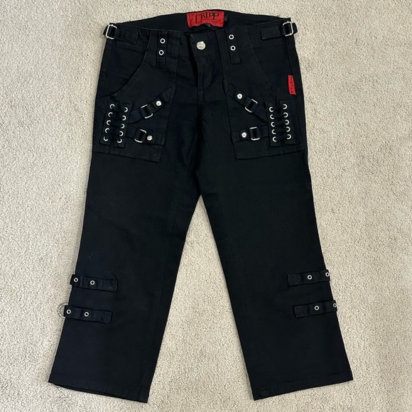 Tripp nyc Pants - Tripp NYC low rise chain capri pants